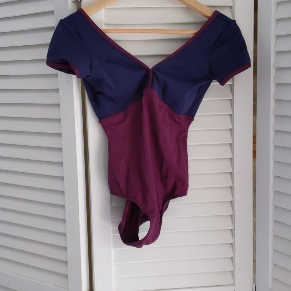 MARIIA LEOTARD